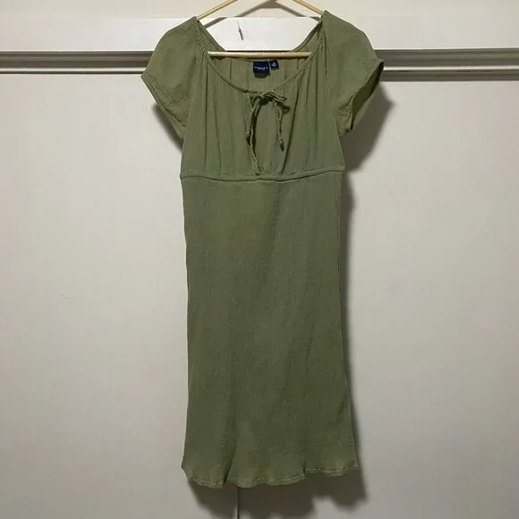 green dotted dress Moss Green Renaissance Wedding Gown Dress – Mermaidcosplay